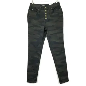 Camo Stretch Button-Fly High Rise Curvy Jeans