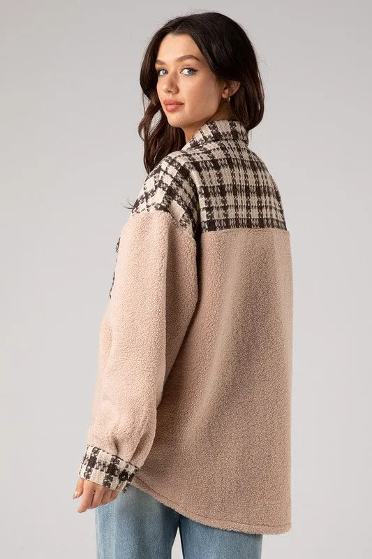 OVERSIZED PLAID SHEARLING JACKET