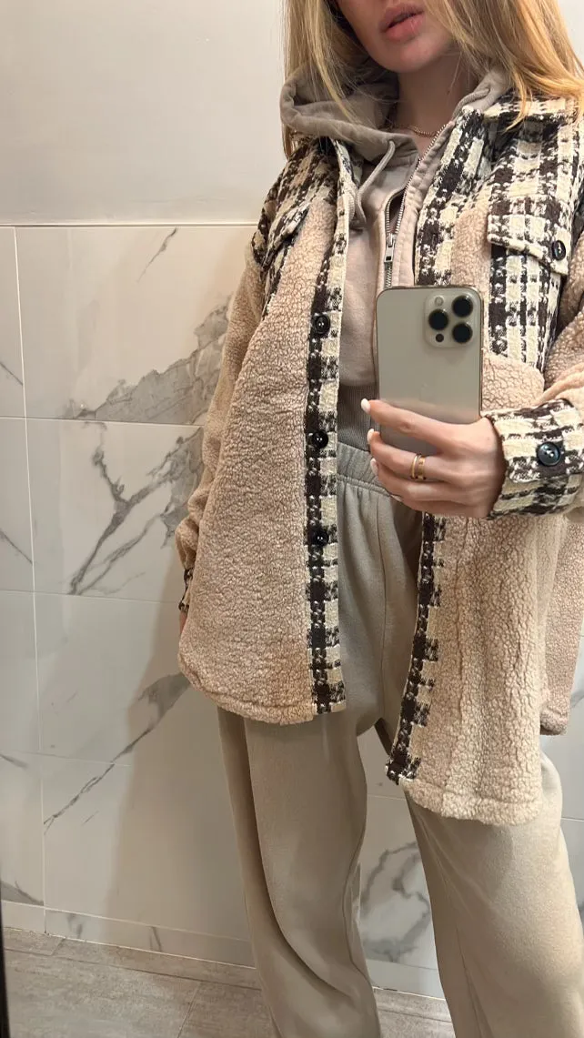 OVERSIZED PLAID SHEARLING JACKET